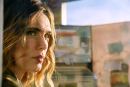 Devin (Gaia Weiss)