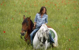 Claire Forlani als Isabella