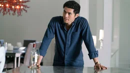 Henry Golding als Sean Townsend