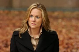 Dieser Fall bringt die Anw&auml;ltin Erin Bruner (Laura Linney) an ihre Grenzen. Wie soll sie handfeste Beweise f&uuml;r die Unschuld ihres Mandanten finden?