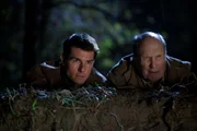 Gemeinsam mit dem Kriegsveteran Cash (Robert Duvall, r.) beginnt f&uuml;r Jack Reacher (Tom Cruise, l.) ein t&ouml;dliches Katz- und Maus-Spiel ...