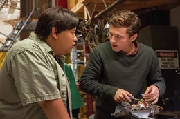 Ned (Jacob Batalon, l.) und Peter Parker (Tom Holland)