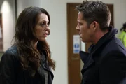 DC Rachel Bailey (Suranne Jones, l.); PC Sean McCartney (Sean Maguire, r.).