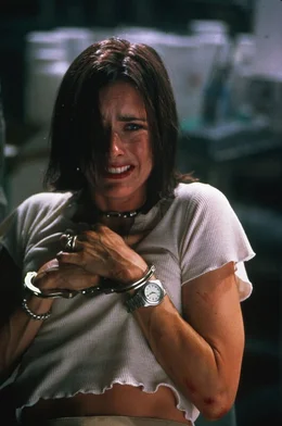 T&eacute;a Leoni als Julie Mott