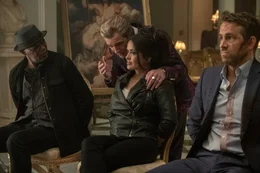 v.li.: Darius Kincaid (Samuel L. Jackson), Aristoteles Papadopoulos (Antonio Banderas), Sonia Kincaid (Salma Hayek), Michael Bryce (Ryan Reynolds).