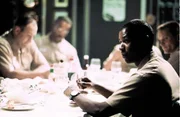 Lt. Commander Ron Hunter (Denzel Washington)