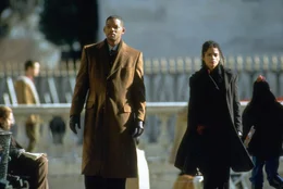 Robert Clayton Dean (Will Smith, l.) und Rachel F. Banks (Lisa Bonet)