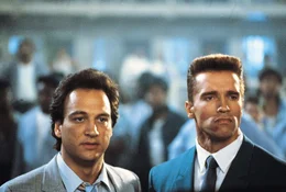 L-R: Art Ridzic (James Belushi) und Ivan Danko (Arnold Schwarzenegger)