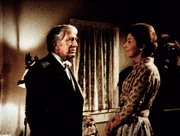 Olivia Walton (Michael Learned, r.) freut sich, ihren Onkel Cody (Eduard Franz, l.) nach langen Jahren in Waltons Mountain wiederzusehen.
