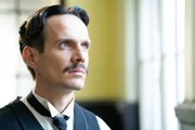 Auch wenn er ein angesehenes Mitglied der Gesellschaft war: Zeit seines Lebens galt Nikola Tesla (Ivan Ivanov) als Sonderling. Stets dachte er &uuml;ber neue Erfindungen nach. Immer im Fokus, die Welt ein wenig smarter zu machen.