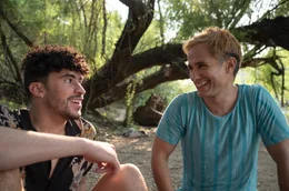 L-R: Felipe (Benito Antonio Martinez Ocasio) und_Sa&uacute;l Armend&aacute;riz (Gael Garc&iacute;a Bernal)