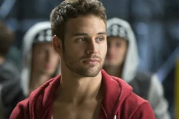 Sean (Ryan Guzman)