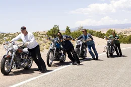 Doug (Tim Allen, 2.v.r.), Woody (John Travolta, l.), Bobby (Martin Lawrence, 2.v.l.) und Dudley (William H. Macy, r.)