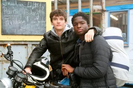 Gyllen (Fionn Whitehead) und William (St&eacute;phane Bak). Weiteres Bildmaterial finden Sie unter www.br-foto.de.