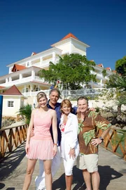 Nina Bott, Christian Kohlund, Uschi Glas, Fritz Wepper. Nina Bott, Christian Kohlund, Uschi Glas, Fritz Wepper.