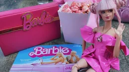 2023 l&ouml;st der Barbie-Film einen weltweiten Hype aus - und sp&uuml;lt Hersteller Mattel viel Geld in die Kasse.