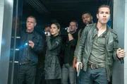 V.l.: Hank Voight (Jason Beghe), Erin Lindsay (Sophia Bush), Jay Halstead (Jesse Lee Soffer), Kevin Atwater (Laroyce Hawkins), Antonio Dawson (Jon Seda)