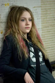 Die 13-j&auml;hrige Cassie (Dakota Fanning) ist eine Seherin, die die Zukunft malen kann. Sie will Nick dazu bringen, nach einer Frau und einem Koffer zu suchen, die nach ihren Visionen die Zukunft der Begabten &auml;ndern kann.