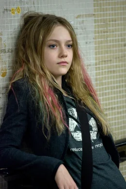 Die 13-j&auml;hrige Cassie (Dakota Fanning) ist eine Seherin, die die Zukunft malen kann. Sie will Nick dazu bringen, nach einer Frau und einem Koffer zu suchen, die nach ihren Visionen die Zukunft der Begabten &auml;ndern kann.