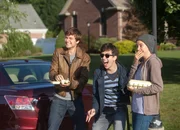 L-R: Gus (Ansel Elgort), Isaac (Nat Wolff), Hazel (Shailene Woodley)