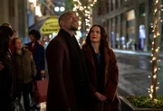 L-R: Ethan (Kendrick Sampson) und Rachel (Zoey Deutch)