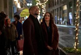 L-R: Ethan (Kendrick Sampson) und Rachel (Zoey Deutch)