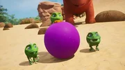 Die drei kleinen Erbs-Rexe haben eine große Leidenschaft: Das Ballspiel! Die drei kleinen Erbs-Rexe haben eine große Leidenschaft: Das Ballspiel!