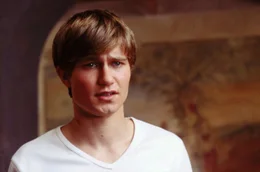 Pawel (Pawel Szadja) sucht Frances Rat in Sachen Liebe ...
