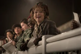 Ada Harris (Lesley Manville)