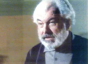 Frank Staplin (Louis Zorich) ahnt nicht, dass sein Tod geplant ist...