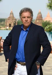 Markus Winter (Christian Kohlund) ist General-Manager der Siethoff-Hotelgruppe.