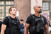 L- R: Jim Street (Alex Russell) and Daniel 'Hondo' Harrelson (Shemar Moore)