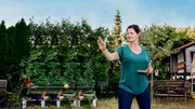 Mit regelmäßigem Qi­gong-Training will Claudia ein emotionales Gleichgewicht erreichen.