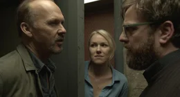 Als der eigentliche B&uuml;hnenpartner Gabriel kurz vor der Premiere verletzt wird, m&uuml;ssen Riggan (Michael Keaton, l.) und Jake (Zach Galifanakis, r.) schnell einen Ersatz finden. Werden sie es sp&auml;ter bereuen, dass sie auf den Vorschlag von Schauspielkollegin Lesley (Naomi Watts, M.) h&ouml;ren?; Als der eigentliche B&uuml;hnenpartner Gabriel kurz vor der Premiere verletzt wird, m&uuml;ssen Riggan (Michael Keaton, l.) und Jake (Zach Galifanakis, r.) schnell einen Ersatz finden. Werden sie es sp&auml;ter bereuen, dass sie auf den Vorschlag von Schauspielkollegin Lesley (Naomi Watts, M.) h&ouml;ren?