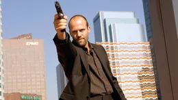 Chev Chelios (Jason Statham) auf der Jagd nach einem Gegengift, Mr. Verona und Aufputschmittel.