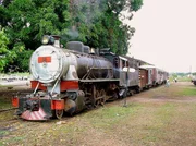 SWR Fernsehen EISENBAHN-ROMANTIK FOLGE 440, "Die Todesbahn-unterwegs im wilden Westen Brasiliens", Das letzte Stahlross der berühmten Linie. SWR Fernsehen EISENBAHN-ROMANTIK FOLGE 440, "Die Todesbahn-unterwegs im wilden Westen Brasiliens", Das letzte Stahlross der berühmten Linie.