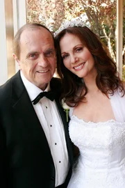 Geben sich das Ja-Wort: Morty (Bob Newhart, l.) und Sophie (Lesley Ann Warren, r.) ...