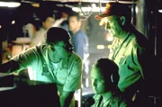 V.l.: Ron Hunter (Denzel Washington), Hunsicker (Michael Milhoan) und Kapit&auml;n Frank Ramsey (Gene Hackman)