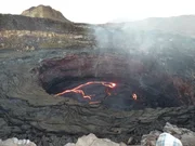 Im Kraterinneren des Erta Ale verbirgt sich eine tektonische Rarit&auml;t &ndash; ein riesiger Lavasee.