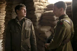 L-R: Lance Corporal William Schofield (George MacKay), Colonel MacKenzie (Benedict Cumberbatch).