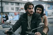Amir (Hamid Reza Abbasi) liebt Narges (Sadaf Asgari).