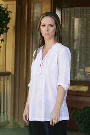 Melinda (Jennifer Love Hewitt) ist nach dem Tod von Jim völlig am Boden zerstört ...