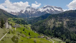 Berge S&uuml;dtirols, Heimat der Familie Schuen.
