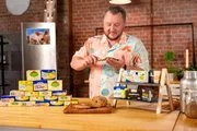 Vegane Butter darf nicht "Butter" hei&szlig;en. Sie ist ein Block aus Pflanzenfett und unterscheidet sich kaum von Pflanzenmargarine.
