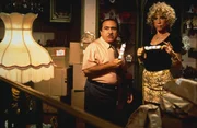 MATILDA-SPTI-4.tif Matilda Danny DeVito Rhea Perlman