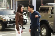 Samantha (Taylor Cole, l.); Eric Delko (Adam Rodriguez, r.)