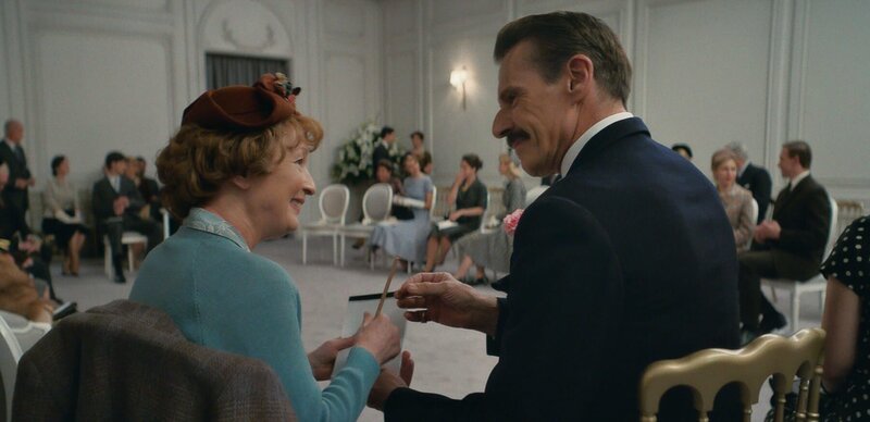 Mrs. Harris und ein Kleid von Dior (GB/USA/F/CDN/H/B, 2022)