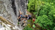 Making Of: Eduardo Gellner mit Agnes Zintl beim Klettern am Danielsberg (ServusTV).