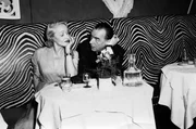 Marlene Dietrich und Erich Maria Remarque im Exil: Die Begegnung mit ihr verarbeitete der Schriftsteller in seinem Welterfolg &bdquo;Arc de Triomphe&ldquo;.