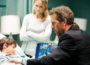 Autistischer Patient: Braeden Lemasters als Adam, Heather Kafka als Sarah Kelvey, Hugh Laurie als Dr. Gregory House